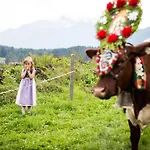 On An Organic Farm Near Slopes Apartment Saalfelden