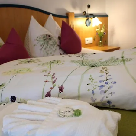 On An Organic Farm Near Slopes Appartement Saalfelden